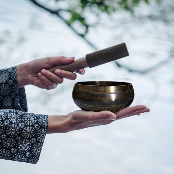 Tibeti énekes hangtál szett – Meditációs és relaxációs hangtál alátéttel és ütővel