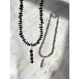 Gránát nyaklánc strasszos gömb medállal