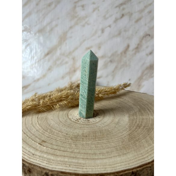 Amazonit obeliszk