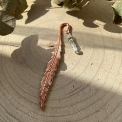   Rosegold könyvjelző hegyikristály függővel (4 gyöngyös)