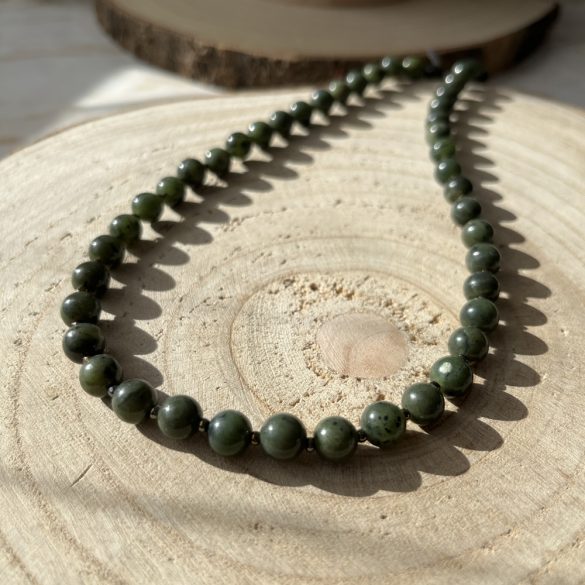 Nefrit jáde nyaklánc