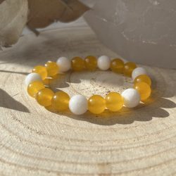 Jáde (festett narancs és fehér) karkötő